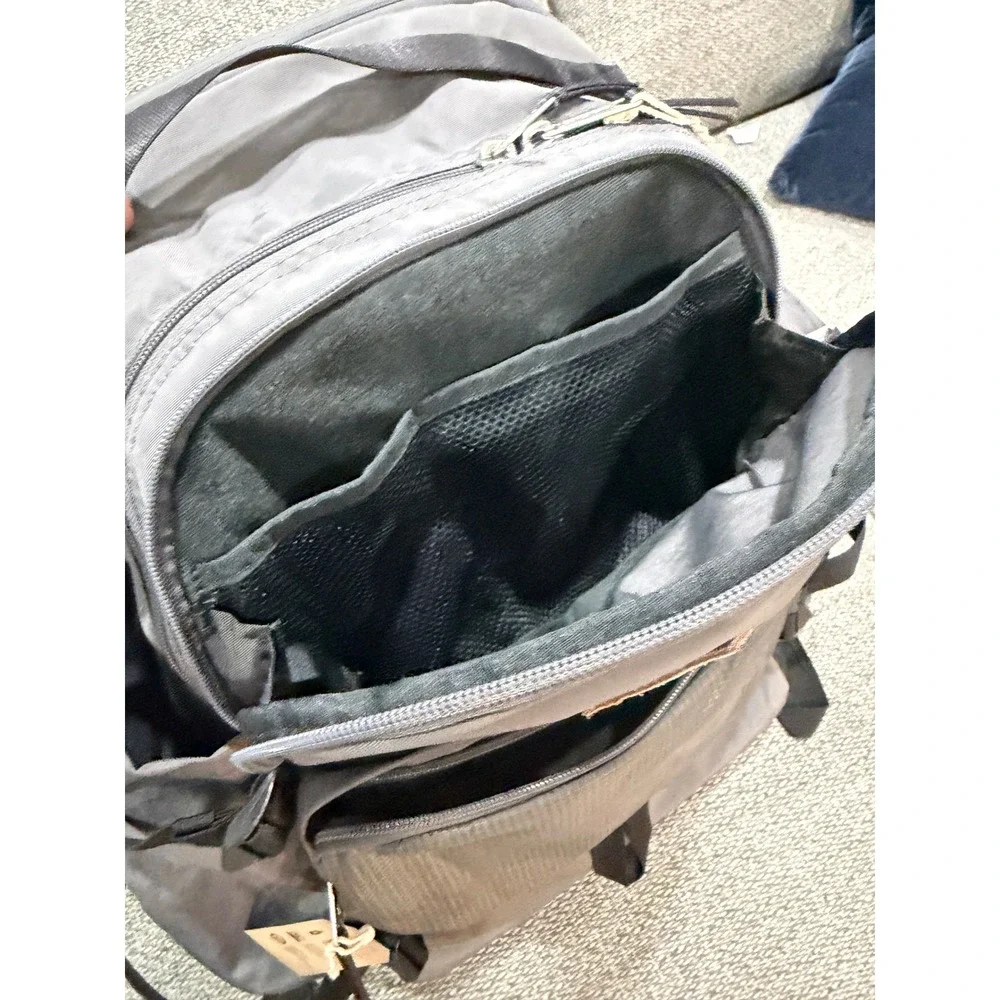 JanSport Seattle Pack Smokey Grit Grey 34L Backpack JS0A85VTDMX New